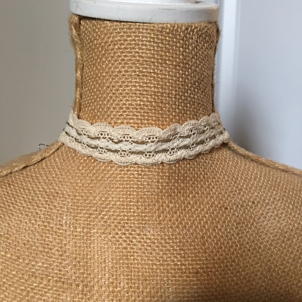 Torrid Choker